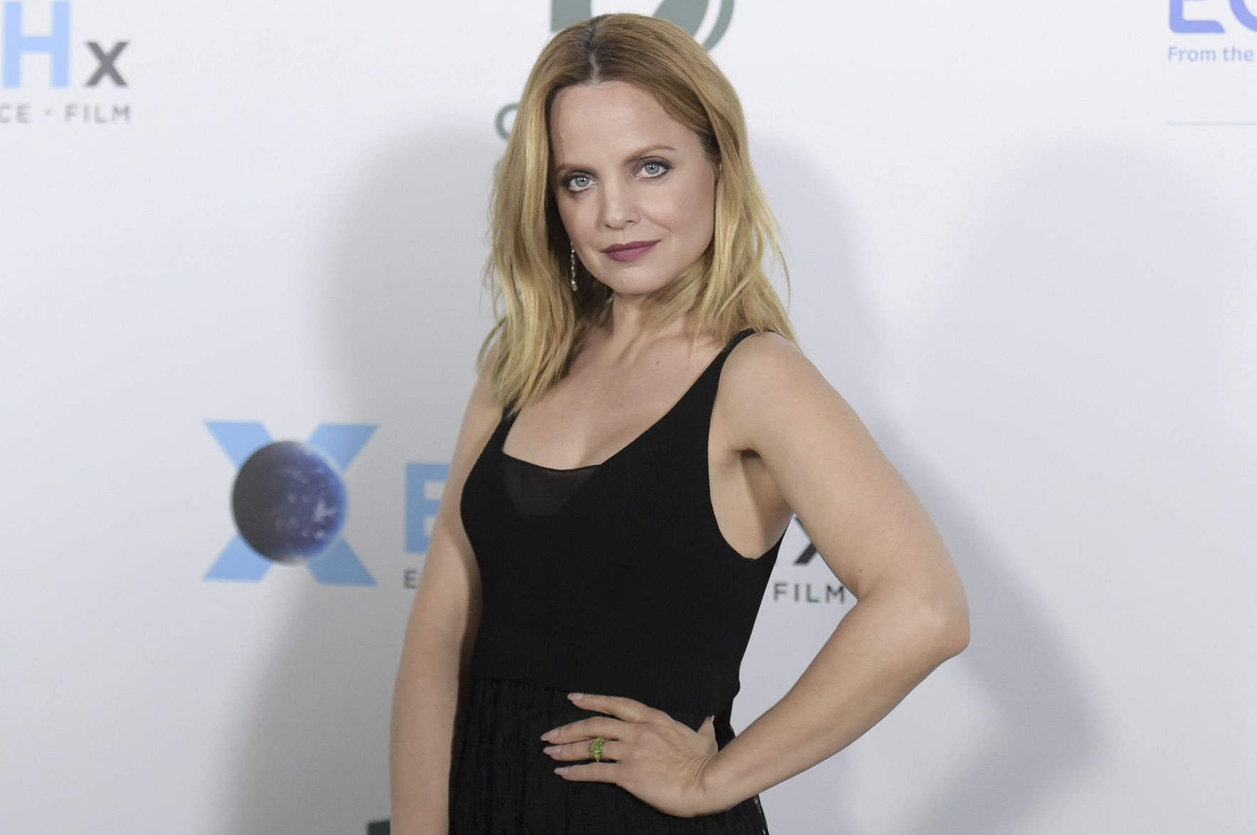 Mena Suvari